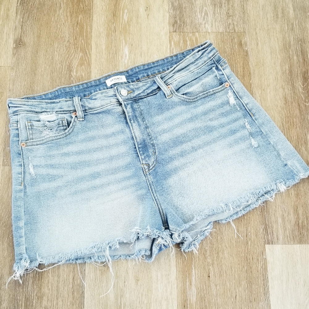 Artemis Vintage Women's High Rise Distressed Denim Cutoffs Jean Shorts zip-fly